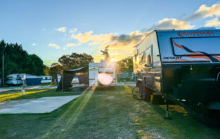 Stanthorpe Holiday Park - Caravan Park in Stanthorpe - Grassy Caravan and Camping Sites - Slab and Drive Through